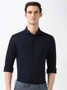 Peter England Men Super Spread Collar Solid Cotton Slim Fit Formal Shirt