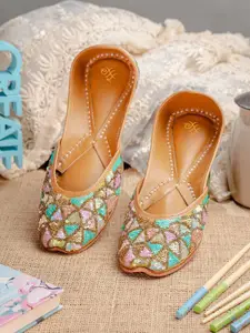 House of Pataudi Women Embellished Mojaris Flats