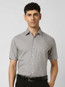 Van Heusen Men Spread Collar Checked Cotton Formal Shirt
