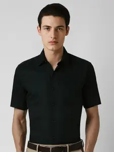 Van Heusen Men Spread Collar Solid Cotton Formal Shirt