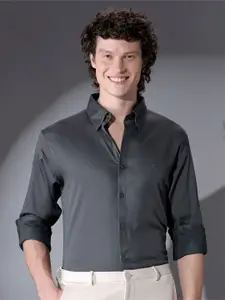 Beyoung Men Solid Formal Shirt