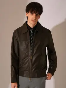 SELECTED Men Spread Collar Solid Relaxed Fit Casual Shirt