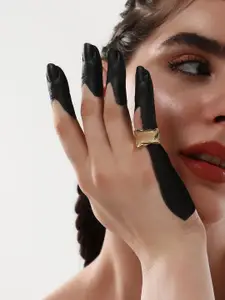 SOHI Gold-Plated Dented Adjustable Finger Ring