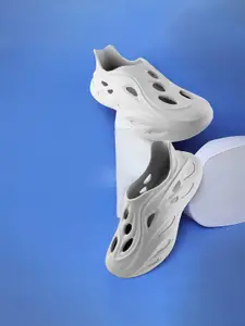 Red Tape Men Solid Clogs