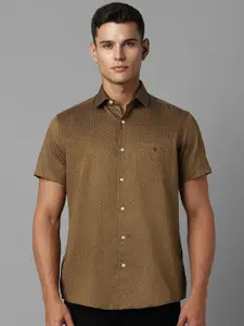 Louis Philippe Sport Men Slim Fit Opaque Printed Cotton Casual Shirt