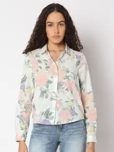 Vero Moda Women Spread Collar Floral Printed Cotton Casual Shirt