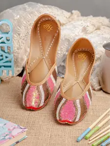 House of Pataudi Women Embellished Mojaris Flats