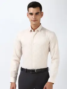 Peter England Men Spread Collar Geometric Printed Cotton Slim Fit Formal Shirt