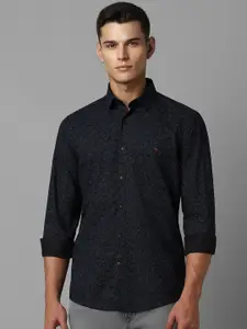 Louis Philippe Sport Men Slim Fit Ethnic Printed Spread Collar Casual Shirt