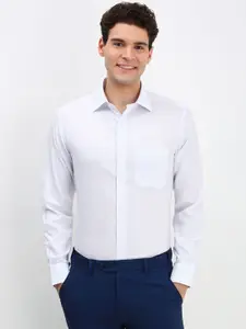 Allen Solly Sport Men Checked Opaque Formal Shirt