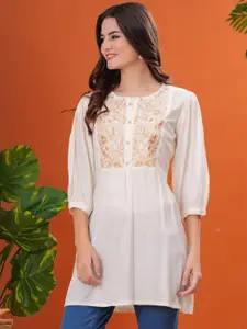 HIGHLIGHT FASHION EXPORT Women Printed Thread Work Kurta