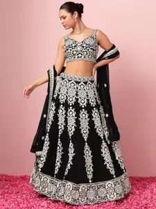 DIVASTRI Embroidered Thread Work Semi-Stitched Lehenga & Unstitched Blouse With Dupatta