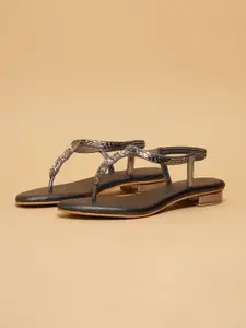 ERIDANI Women Embellished T-Strap Flats