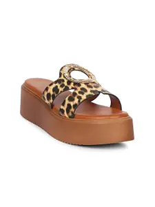 Viviblu Women Printed PU Flatform Sandals