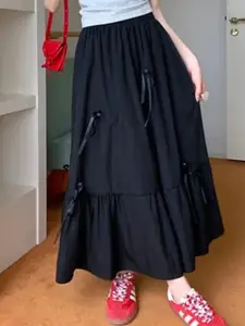 Outzidr Black Flared Skirt With Bow