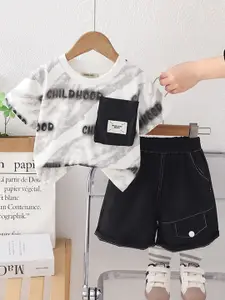 INCLUD Boys Printed T-shirt with Shorts
