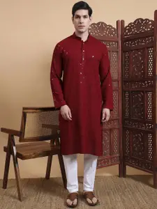 House of Pataudi Geometric Embroidered Sequnnied Mandarin Collar Sequnnied Straight Kurta