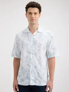 Pepe Jeans Floral Printed Spread Collar Opaque Relaxed Fit Cotton Casual Shirt