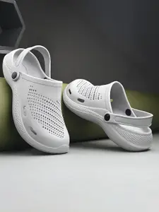 Vellinto Men Clogs Sandals