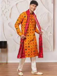 VASTRAMAY Men Printed Regular Kurta with Pyjamas & With Dupatta