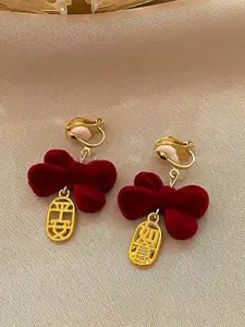 VAGHBHATT Gold-Plated Geometric Drop Earrings
