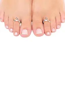 Taraash Silver-Plated Toe Rings