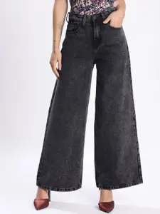 Bene Kleed Women Wide Leg High-Rise Light Fade Jeans