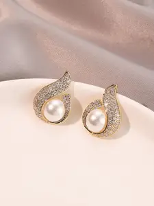VAGHBHATT Gold-Plated Crystal Studded & Pearls Beaded Teardrop Shaped Studs