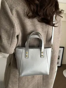 HAUTE SAUCE by  Campus Sutra HAUTE SAUCE by Campus Sutra Women Silver Vegan Leather Hand Bag