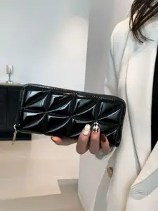 HAUTE SAUCE by  Campus Sutra HAUTE SAUCE by Campus Sutra Women Leather Black Solid Wallet