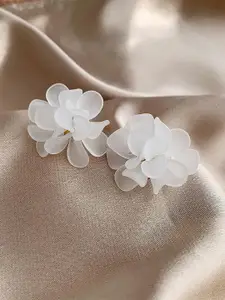 KRENOZ Rhodium-Plated Floral Shaped Studs