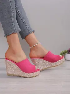 GLO GLAMP Suede Wedge Sandals