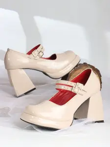 Lavie Women Solid Party Block Sandals