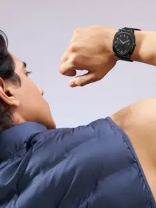 Fastrack Men Brass Dial & Stainless Steel Bracelet Style Straps Analogue Watch 38164NM01