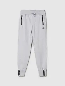 max Boys Regular Fit Cotton Joggers