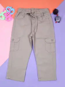 V-Mart Boys Regular Fit Cargos Trousers