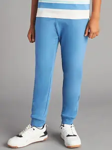 max Boys Regular Fit Cotton Joggers