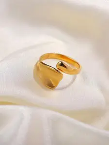 MYKI Alluring Stainless Steel Gold-Plated Adjustable Finger Ring