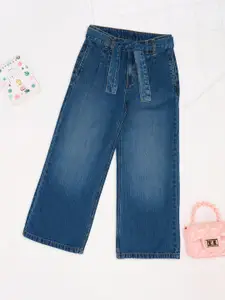 Pantaloons Junior Girls Regular Fit Light Fade Jeans