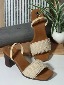 DIVASTRI Women Block Heel Sandals