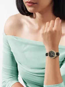 Fastrack Women Textured Dial & Leather Straps Analogue Watch 68048WL01