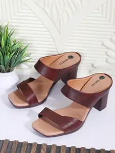 DIVASTRI Women Block Sandals