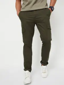 max Men Regular Fit Mid-Rise Cargos Trousers