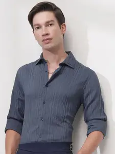 HIGHLANDER Men Comfort Slim Fit Opaque Striped Party Shirt