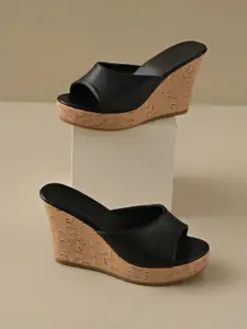 GLO GLAMP Women Dusk Enchantment Wedges Sandals