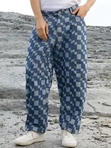 Campus Sutra Men Comfort Regular Fit Mid-Rise Light Fade Stretchable Jeans