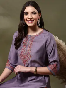 Anouk Embroidered Thread Work Round Neck Straight Kurta