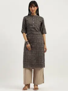 ARAVALII Floral Printed Round Neck Straight Kurta