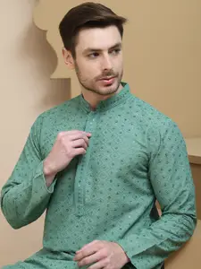 Jompers Geometric Embroidered Mandarin Collar Sequinned Straight Kurta With Pyjamas