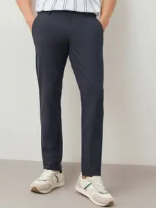 Red Flame Men Slim Fit Mid-Rise Trouser